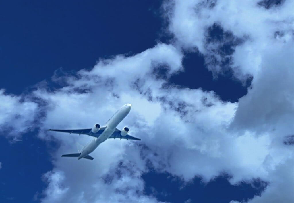 沖縄　転職　Ｕターン 飛行機